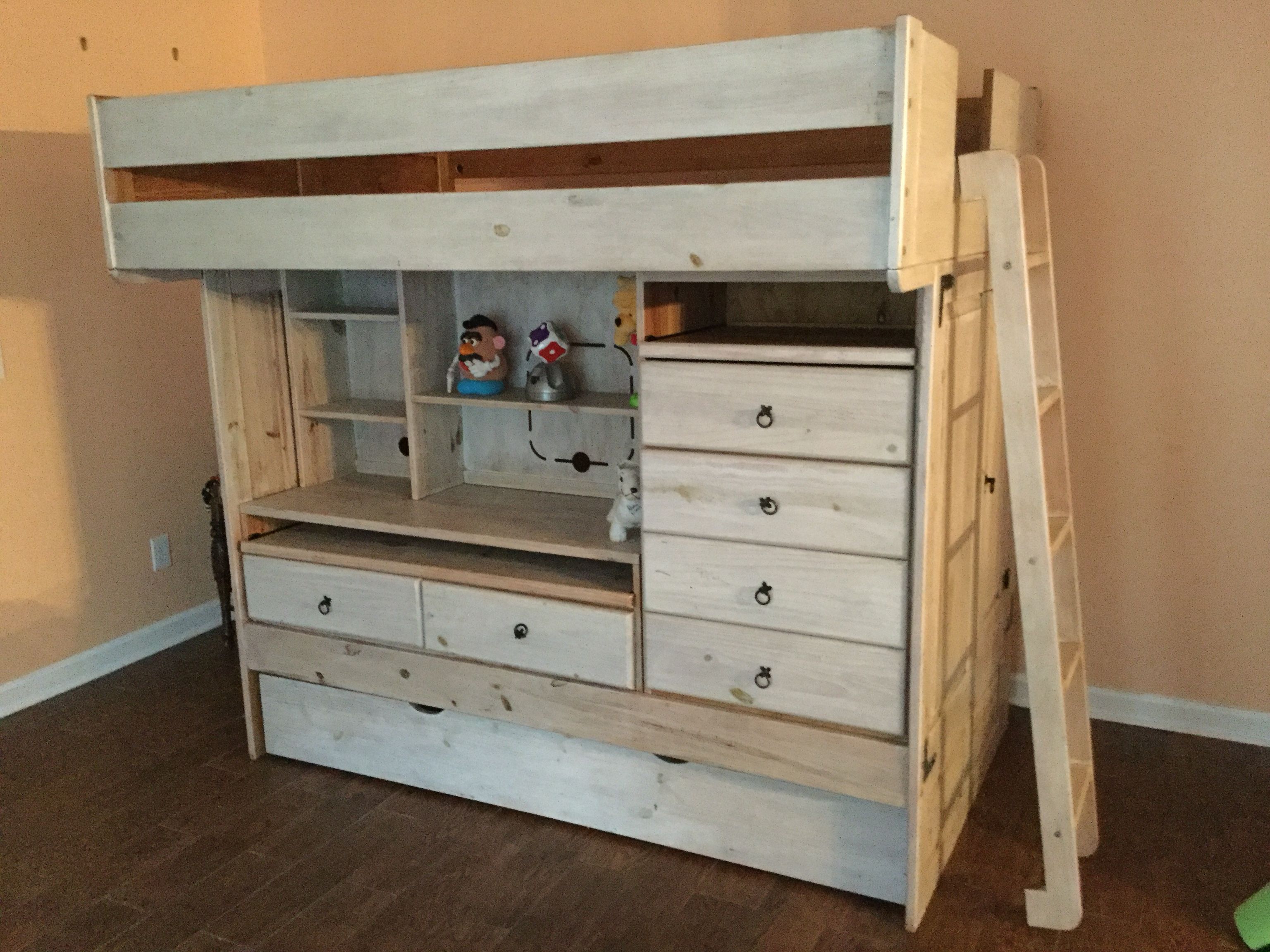 Bunker Desk Bed - Whiteoak (full Side Top & Twin On The Bottom. Small Closet In The Back )