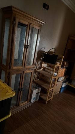 Glass display cabinet