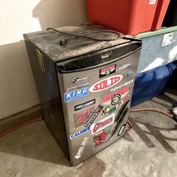 Mini fridge