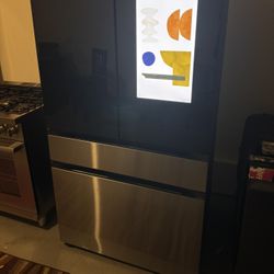 Samsung Bespoke 4-Door Smart Family Hub Refrigerator – Touchscreen | Stainless Steel 