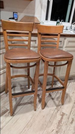 2) Vintage Barstools Made In USA Ladder back Bar Stool Pair 30" Seating Height Counter Height bentwood ladder back