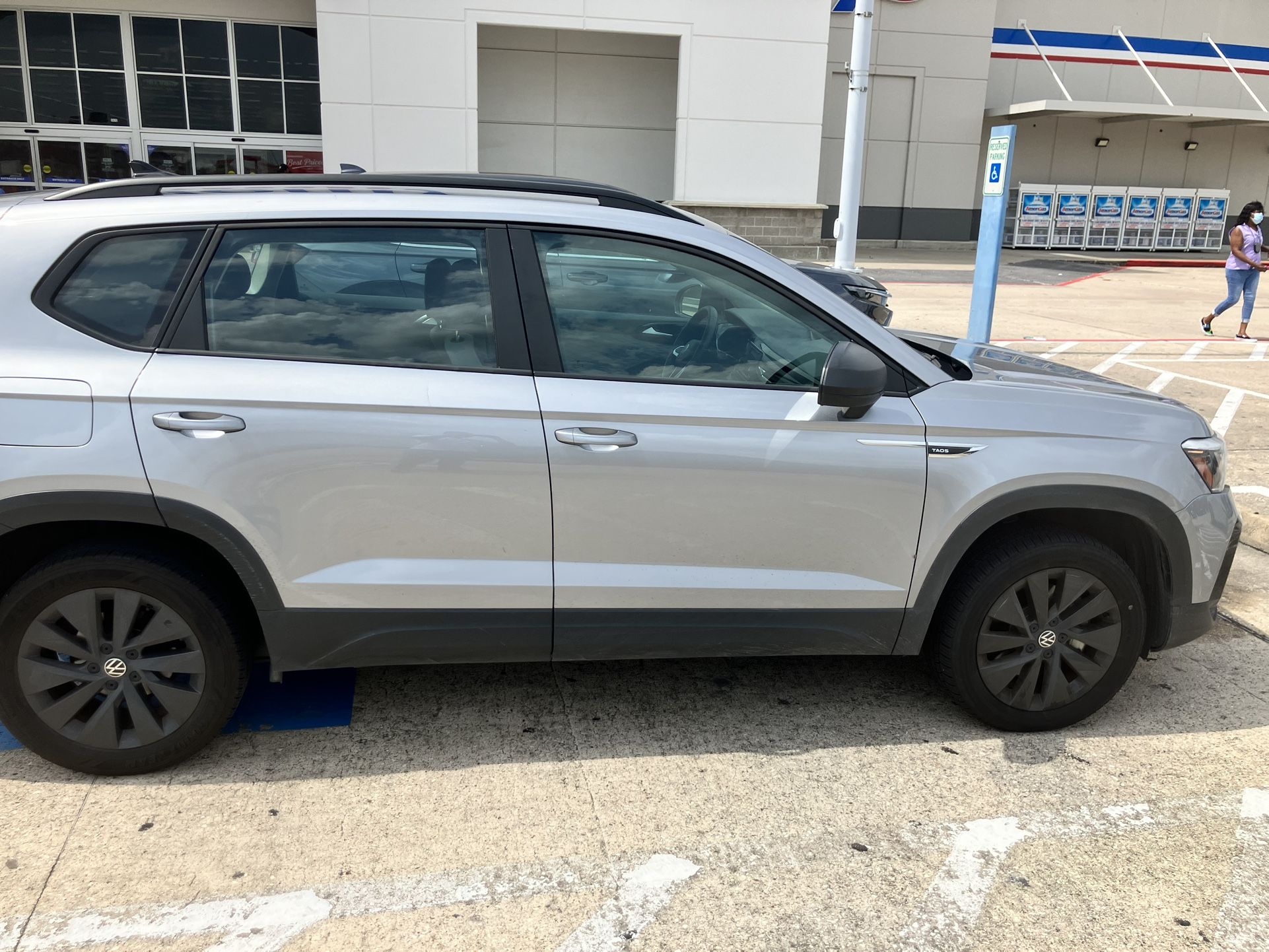 2023 Volkswagen Taos