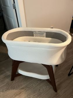 EVI Smart Bassinet