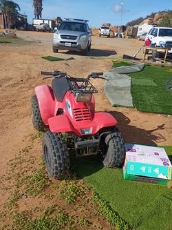 Suzuki quad  lt 230
