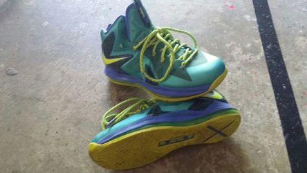 LeBron elite 10