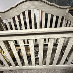 Gray bed for infant and toddler up to 5   Years