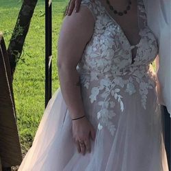 Wedding dress 