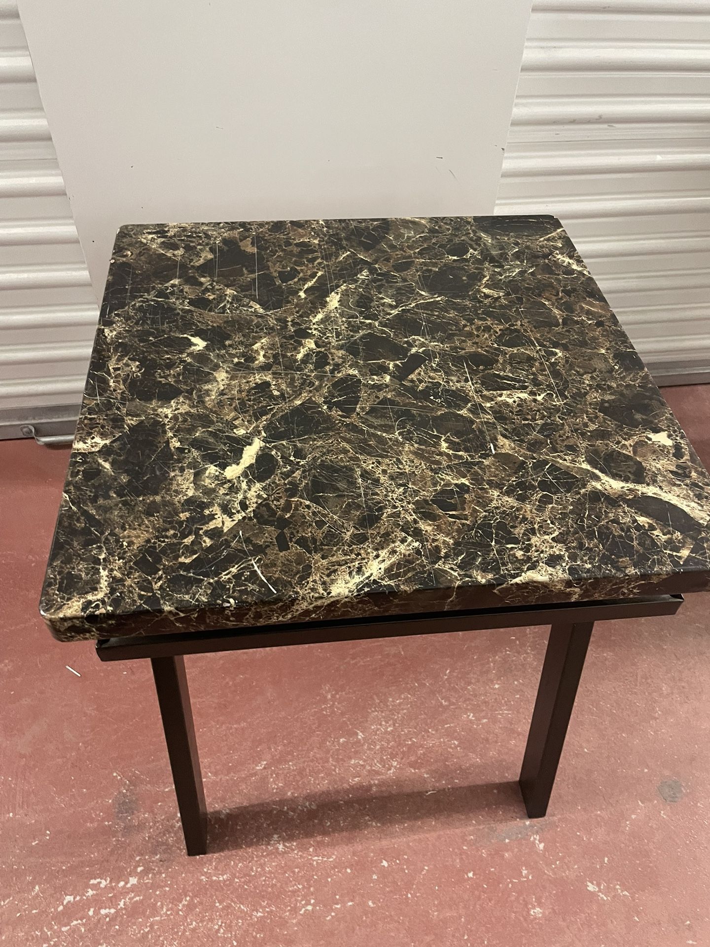 FAUX MARBLE END TABLE
