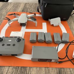 DJI Mini 2 SE Fly More Combo + Extras 
