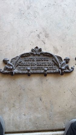 Cast Iron Bath House Wall Hook Rack