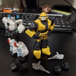 Blokees Bumblebee & Wheeljack 