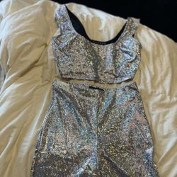 New Silver two-piece biker short set, no tag Size m