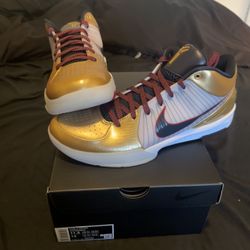 Kobe 4 Protro “Gold Medal”