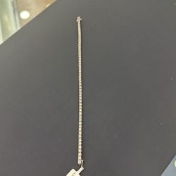 18k White Gold Tennis Bracelet