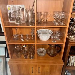 Shelf/Cabinet (Great Condition)