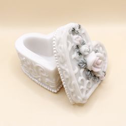 Dezine Trinket Box For Wedding Ring / jewelry Compartment Brand New