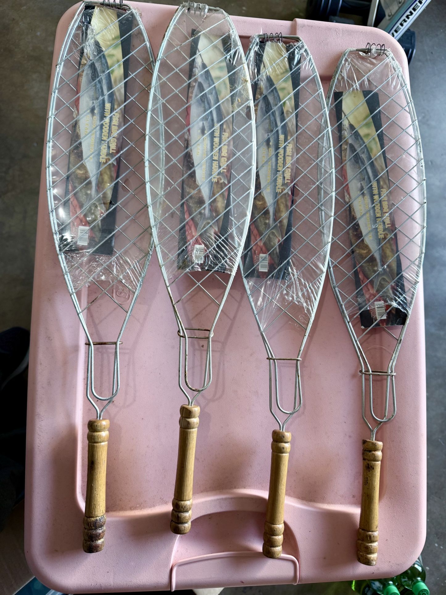 Fish BBQ Grill with Wooden Handle