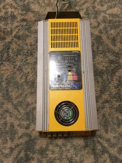 Xantrex 40Amp 3 Bank 12v Battery Charger 