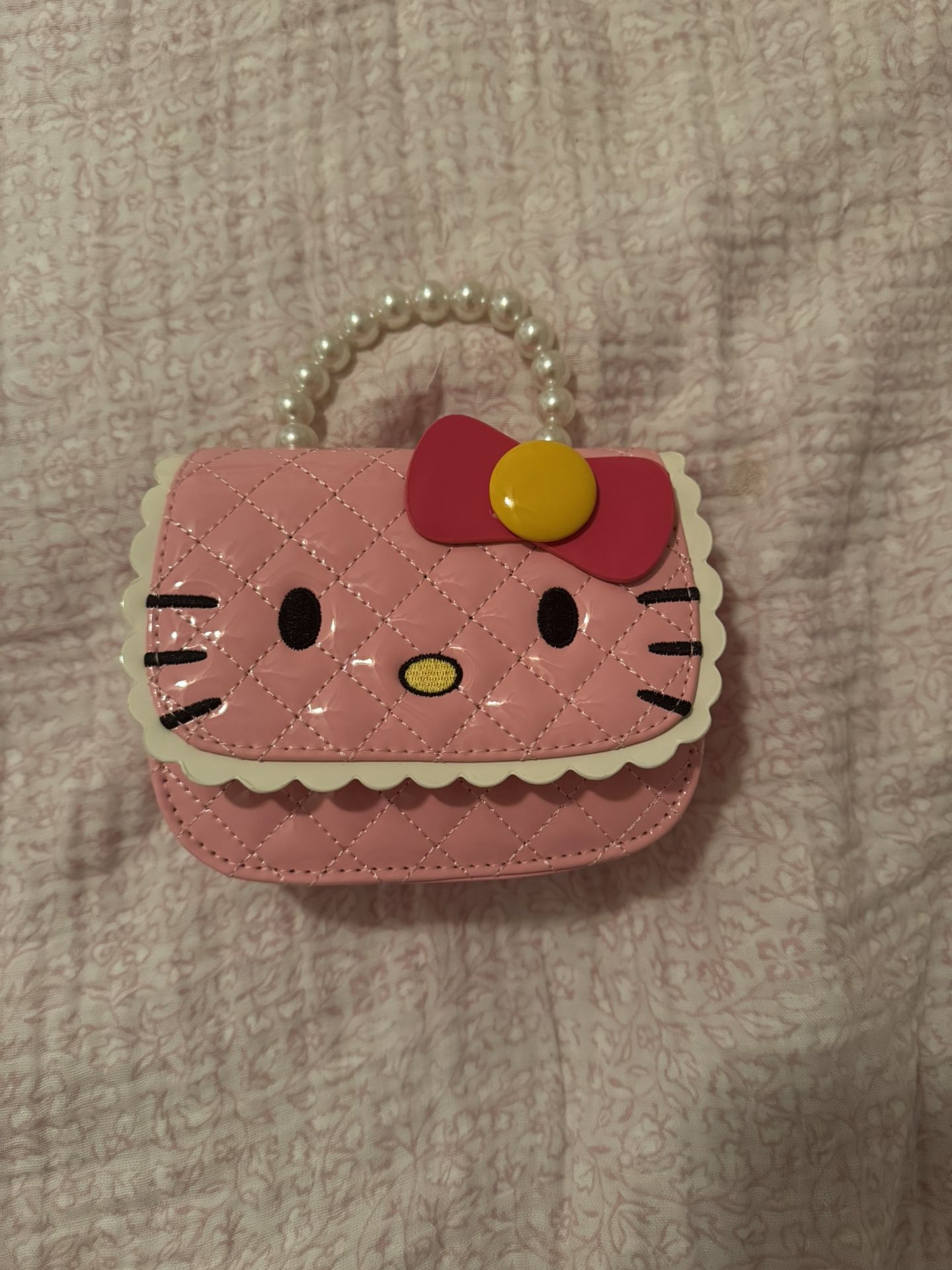 Hello Kitty Mini Pearl Purse