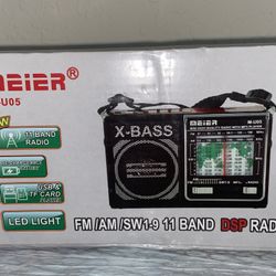 NEW— Radio , USB, TF, MP3 card, audio and radio! Multi-wave radio receiver with wide range! Bright modern design