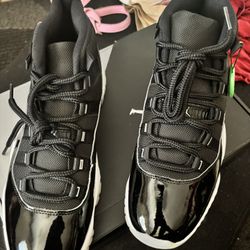 Jordan 11s