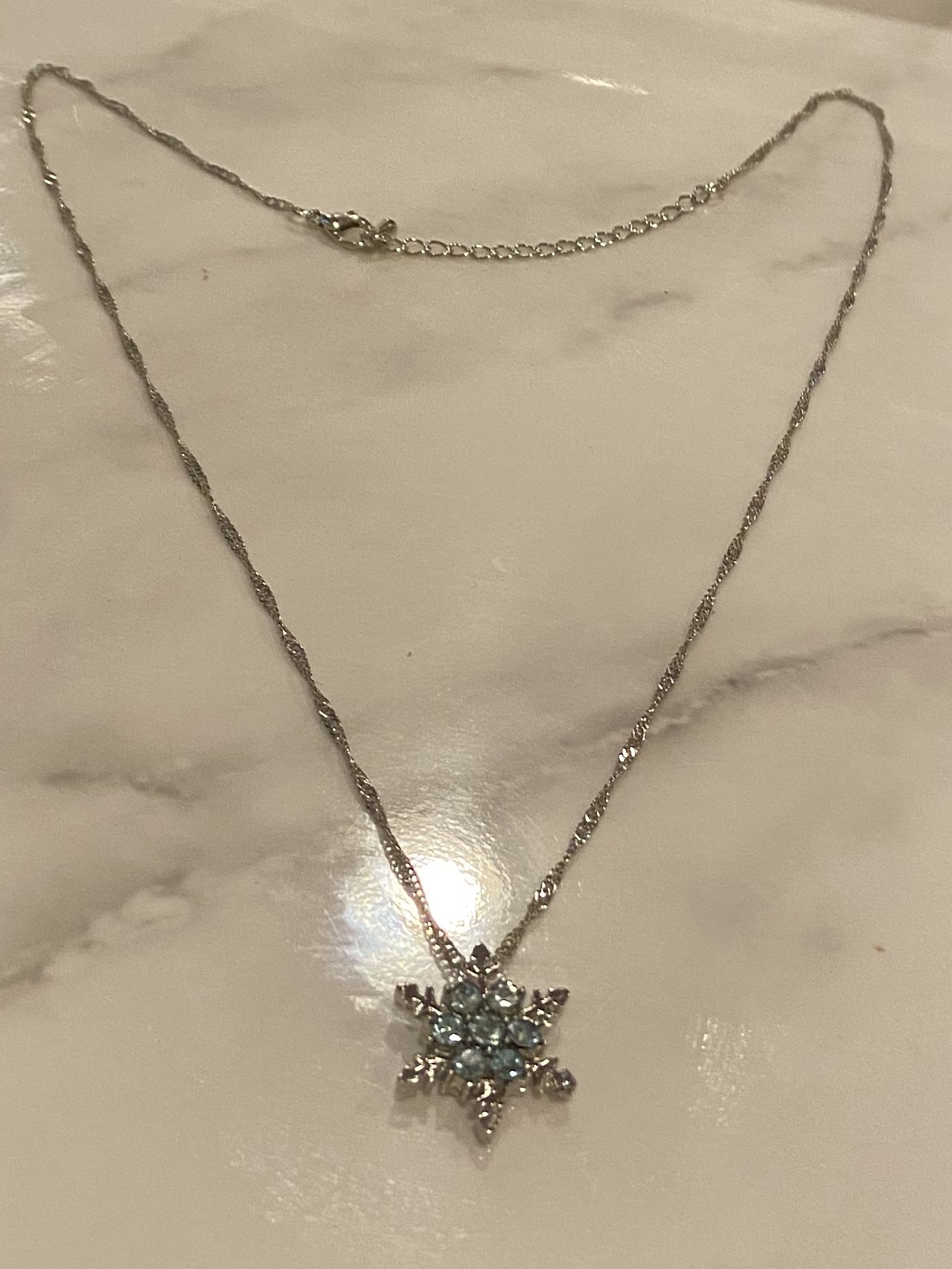 Aqua marine snow flake necklace