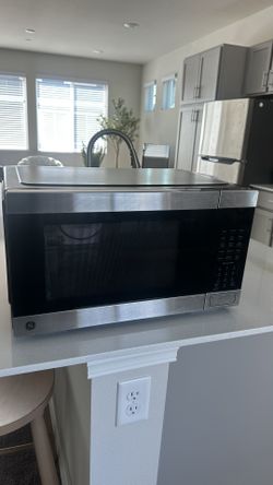 Microwave/Air Fryer GE, 1050 W