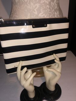 Kate spade patent leather clutch / make up bag
