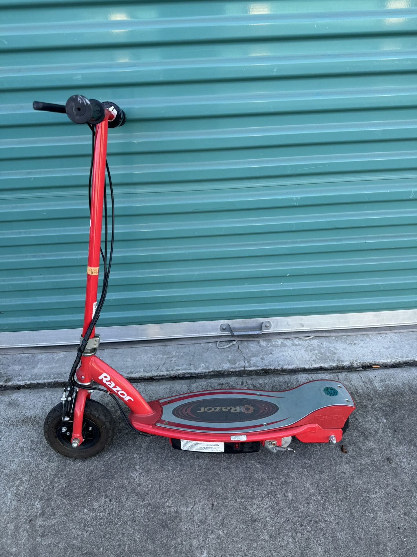 Razor E100 Scooter