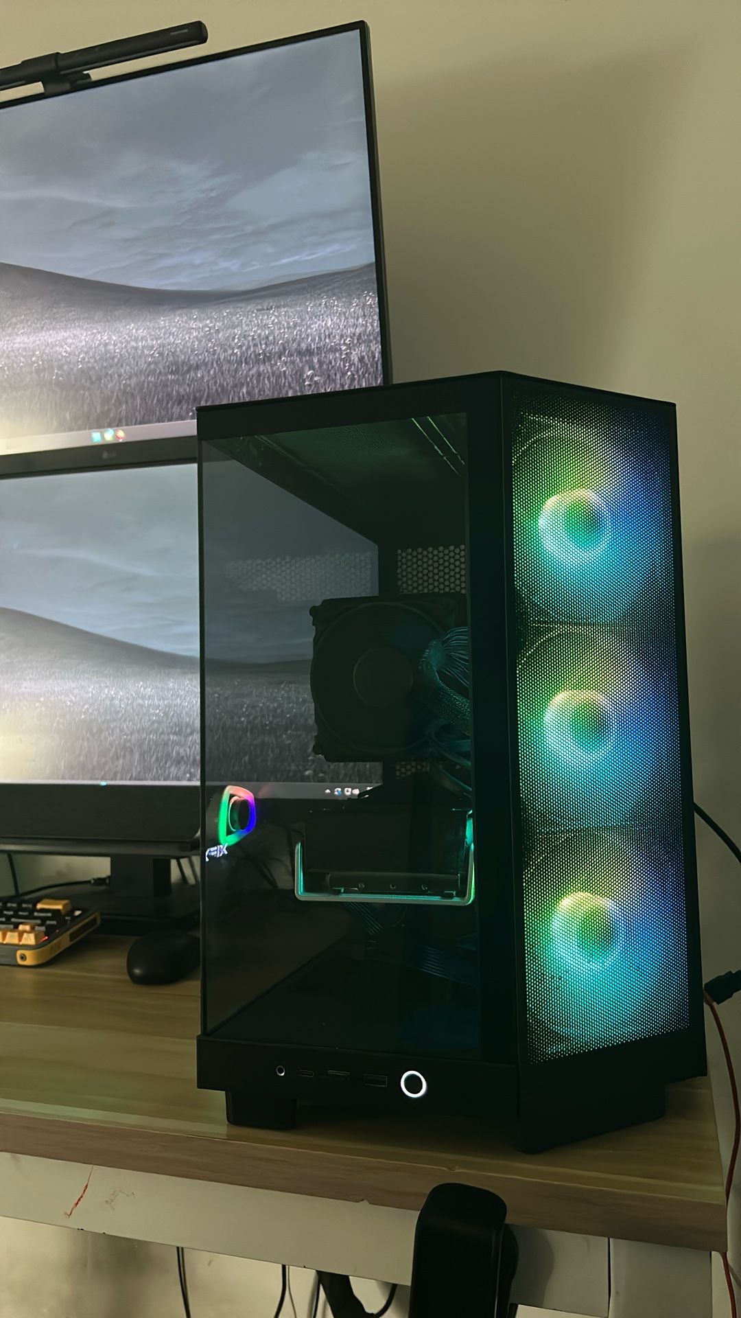 HIGH PERFORMANCE GAMING PC - AMD RYZEN 7 7800X3D, RX7900 XT