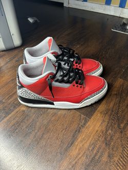 Jordan 3s 9.5US