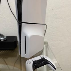 Play Station 5 Slim 