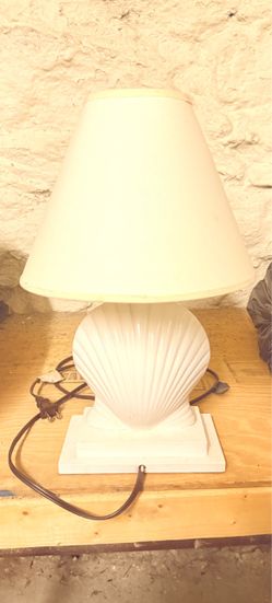 White Seashell Table Lamp with Shade