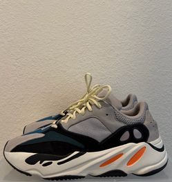 ADIDAS YEEZY Boost 700 Wave Runner