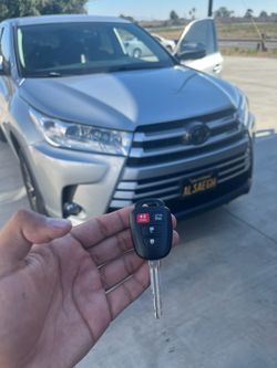 Car Keys N Remotes/ Llaves Con Control
