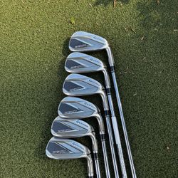 Taylormade Stealth Irons 