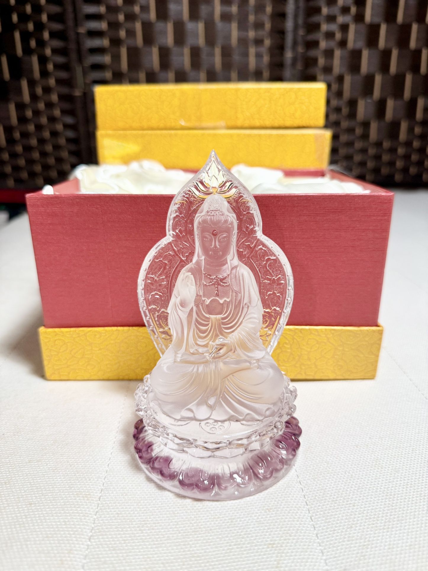 Statue of Guan Yin, Kuan Yin - Tượng Quan Âm - 白琉璃观音