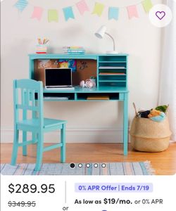 Kids desk