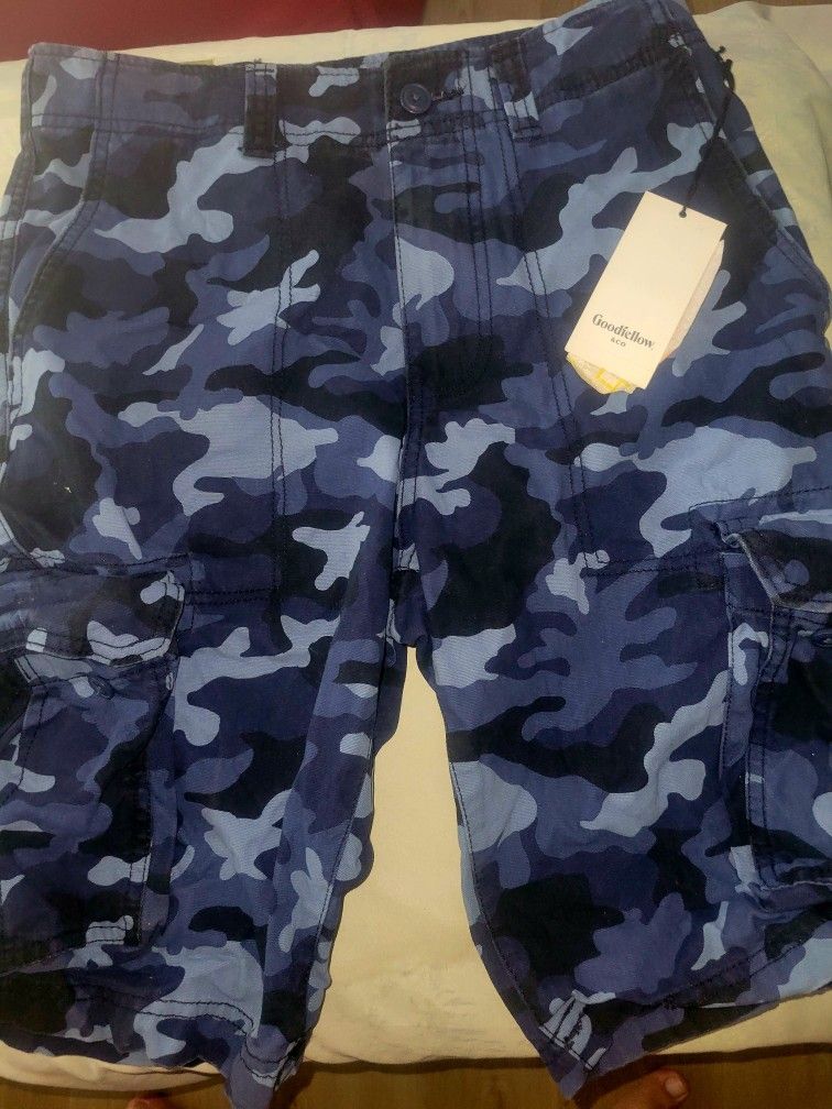 Cargo Shorts Size 28