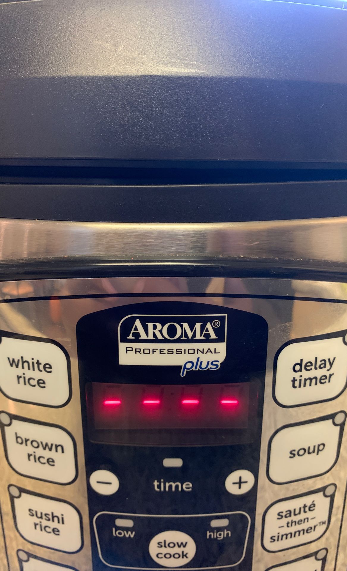 Aroma Professional Plus Rice Cooker for Sale in Nuevo, CA OfferUp