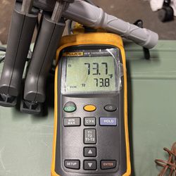 Fluke 52 2 Dual Probe Digital Thermometer 