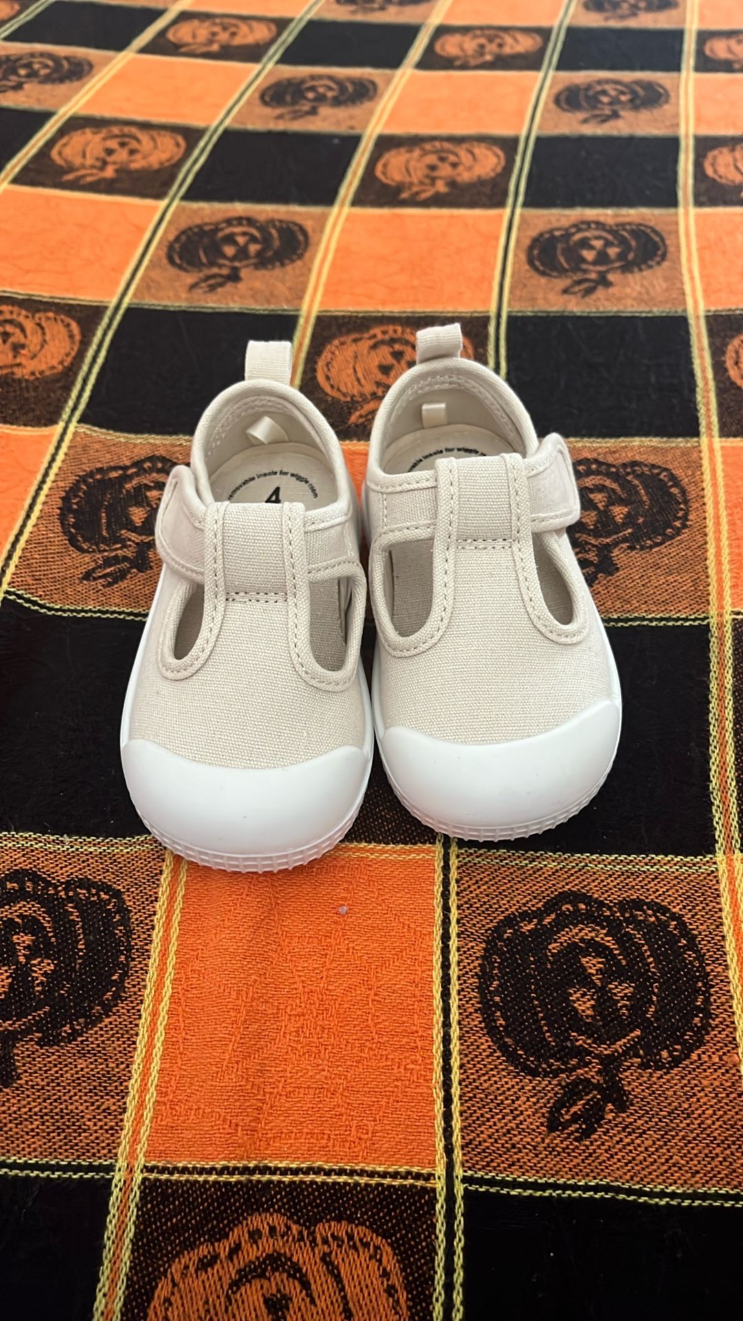 Wonder Nation, Beige, 4c