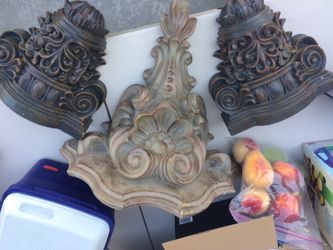 Decorating wall sconces