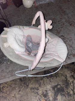 Ingenuity Cradling Bouncer - Flora - Ultra-Plush Seat