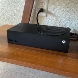 Xbox Series S - 1TB Black