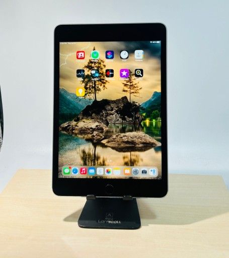 Apple iPad Mini 4 32GB Fully Functional