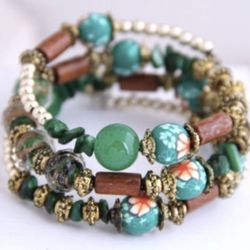 Green Beaded Memory Wrap Bracelet 