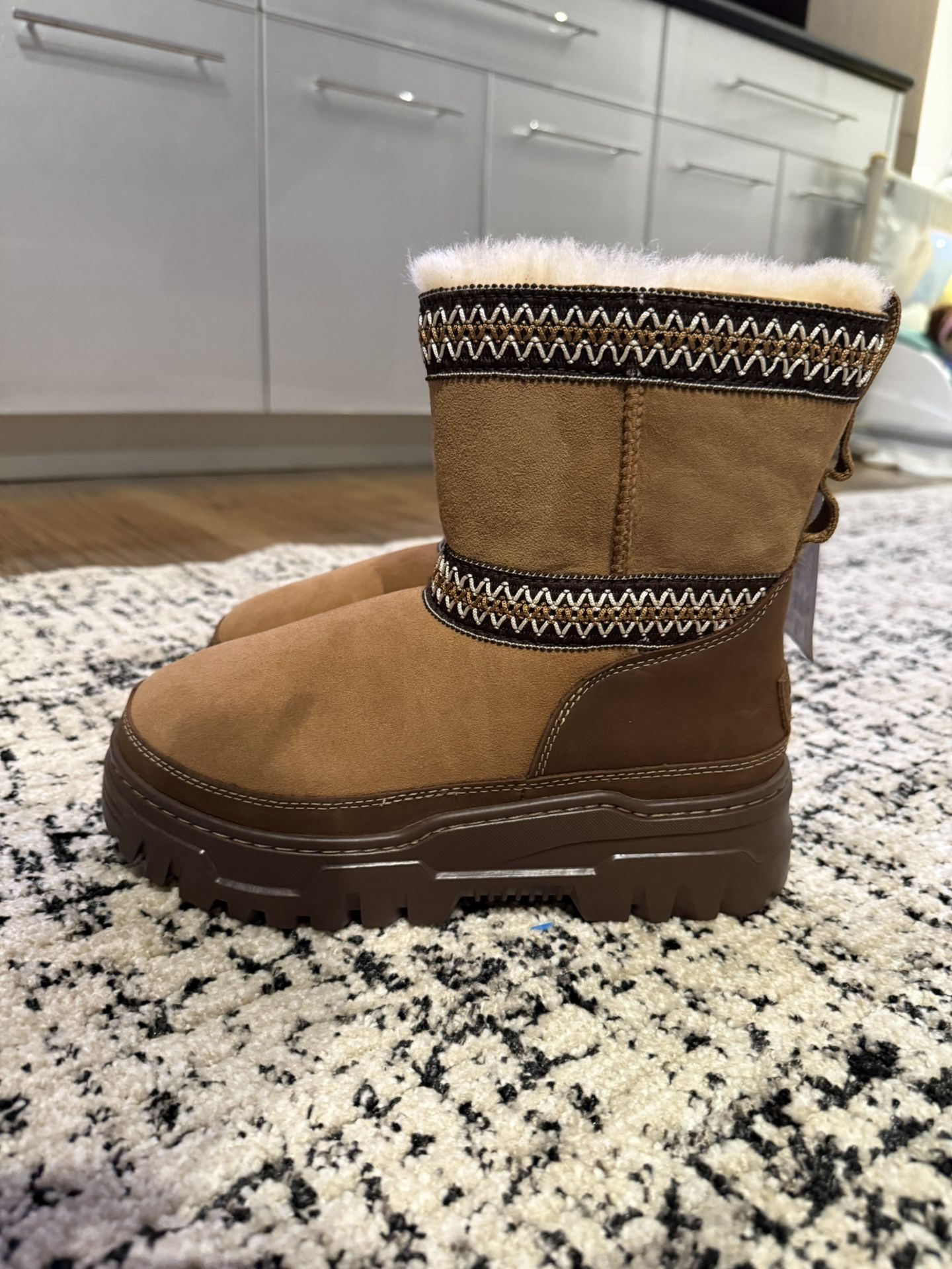 Ugg Classic Mini Trailgazer