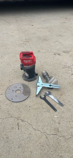 Milwaukee M18 FUEL 18V Lithium-Ion Brushless Cordless Compact Router (Tool-Only)