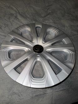 2019 Toyota Prius Wheel Cover (Brand New)